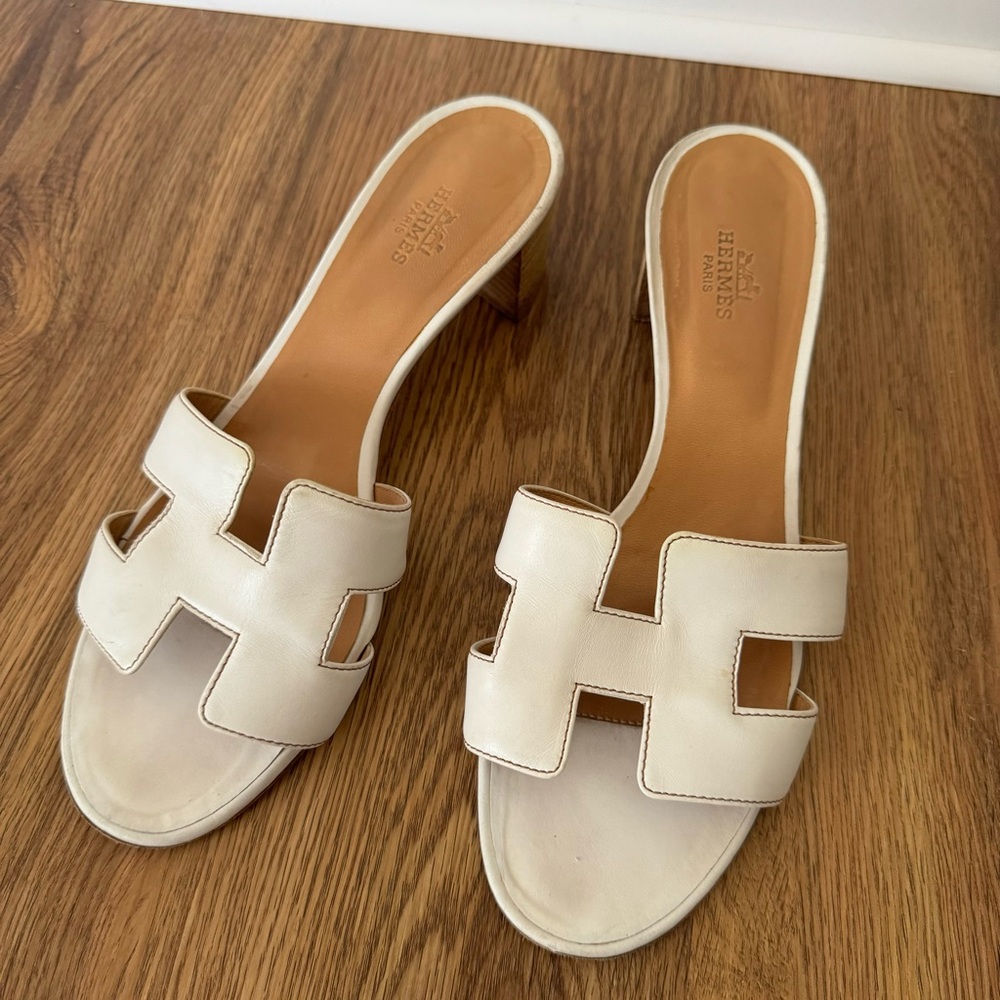 Hermes Oasis Sandal in White Blanc